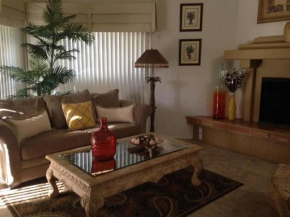 Tropical Condo in South Palm Desert Requires 28 Night Minimum Stay